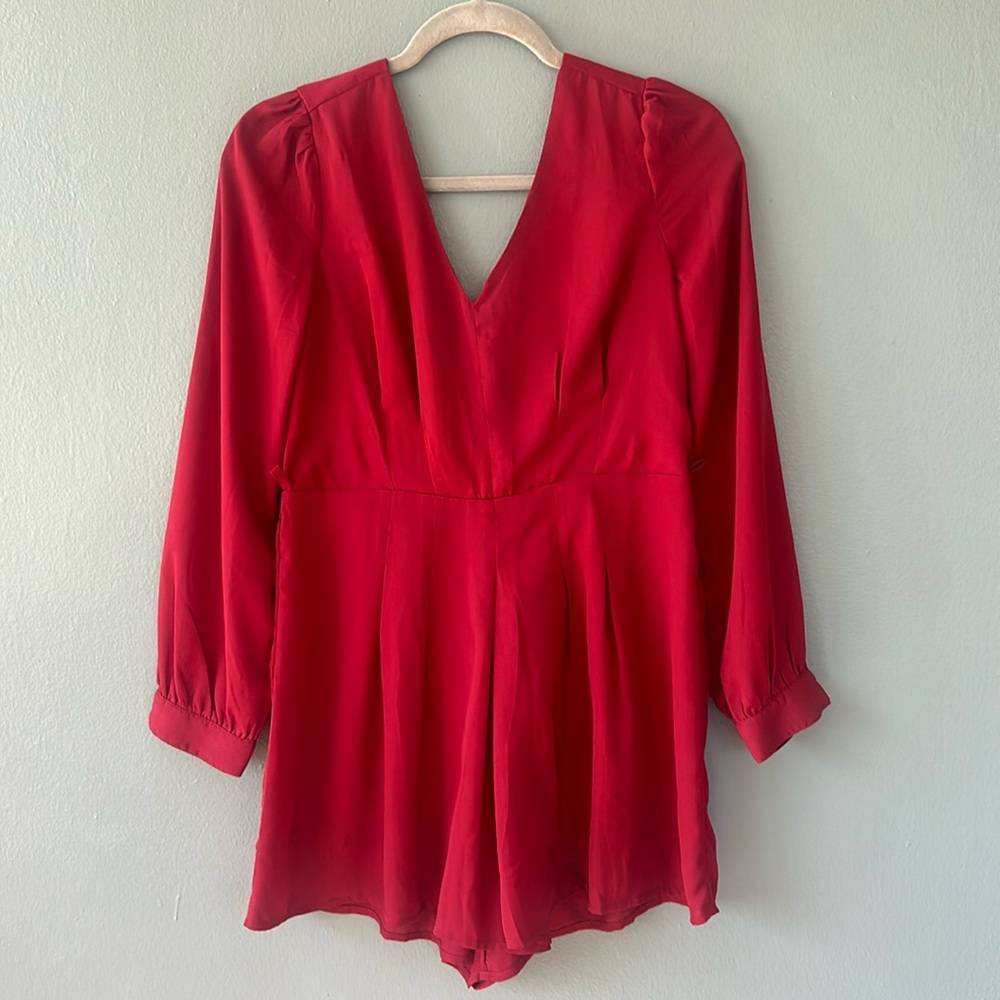 Maroon Romper Shorts Long Sleeve V-neck Women’s Medium